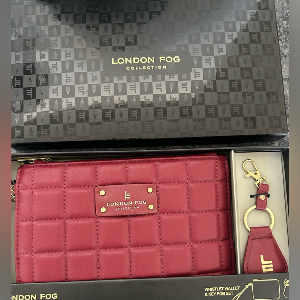 London Fog Ruby Wallet